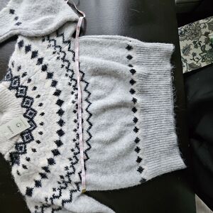 Cozy Gray and Black Patterned Sweater